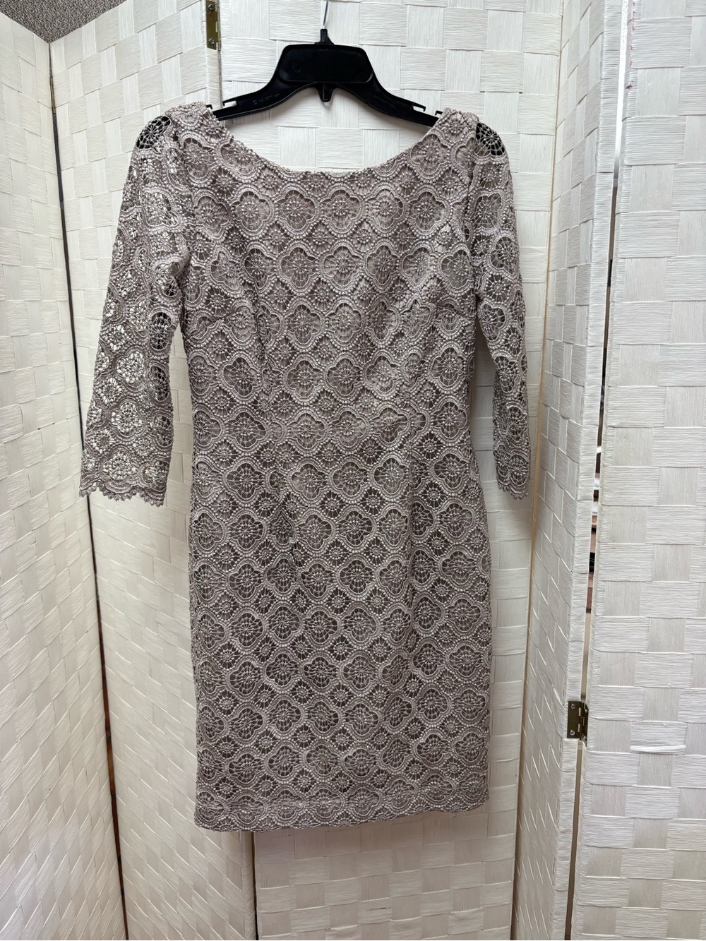 Vince Camuto Lace Sheath Dress - Taupe size 4